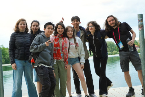 Participants of the Bootcamp gathered at the lake in St. Pölten for a group picture.
